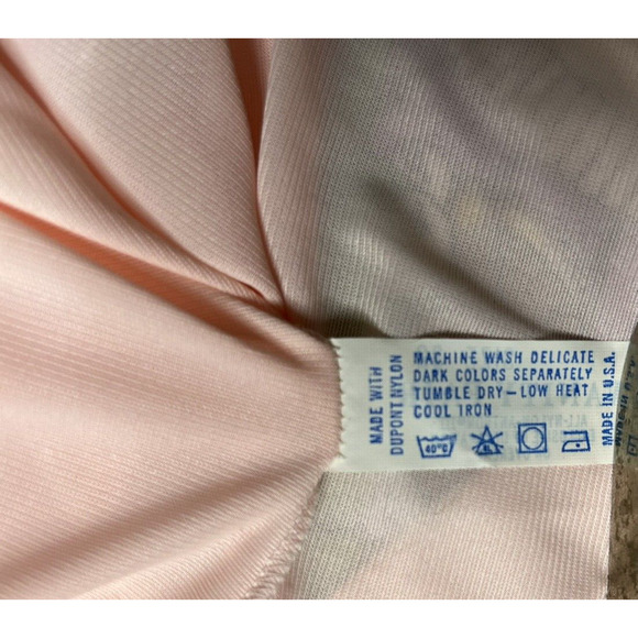 Vanity Fair Robe Pink Nylon Button Up Size 32 Small Made in USA Vintage - Picture 7 of 7
